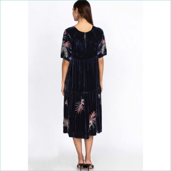 Johnny Was beautiful velvet raglan tiered dress - Picture 5 of 9